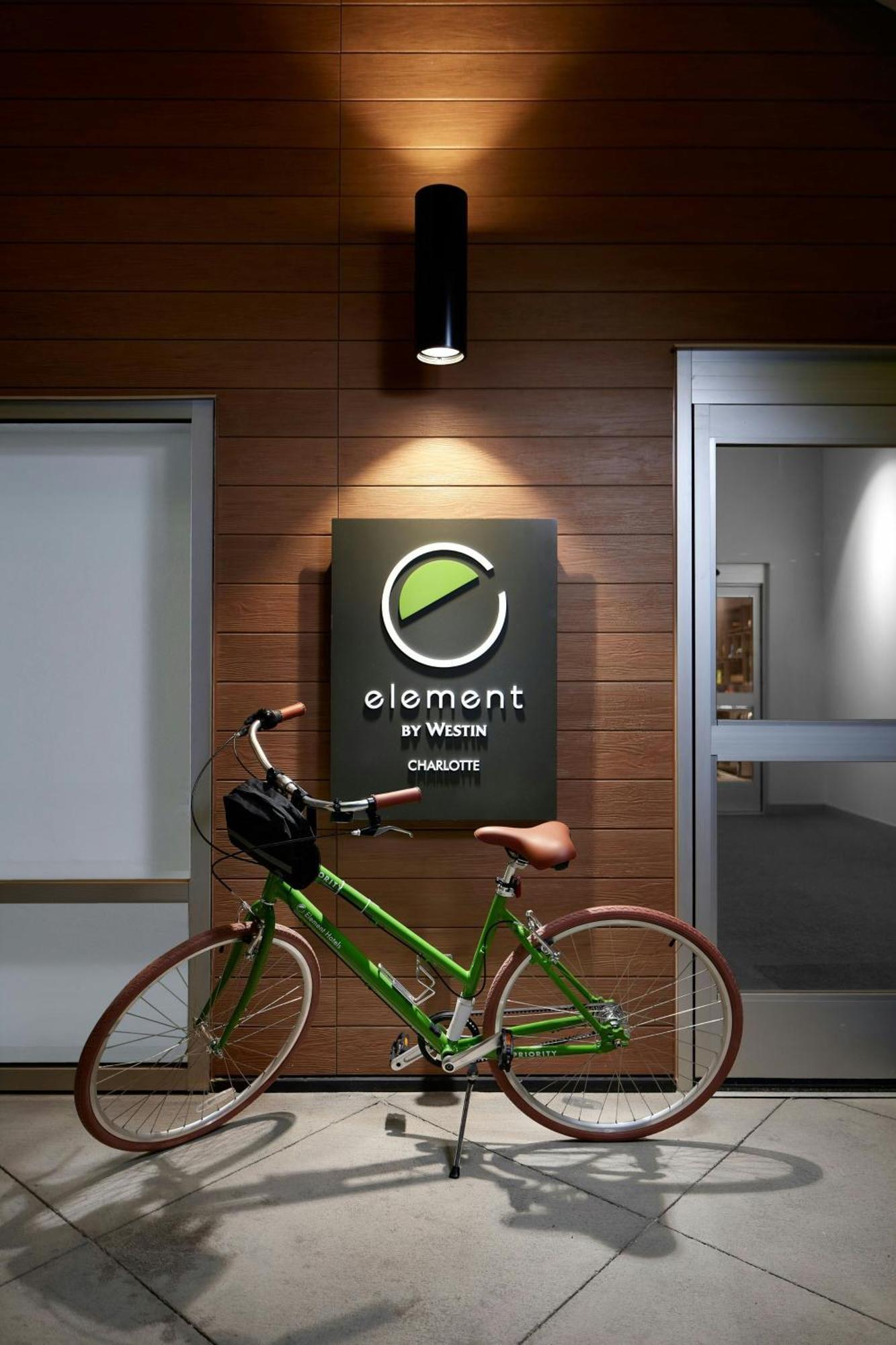 Element Charlotte Uptown Hotel Exterior photo